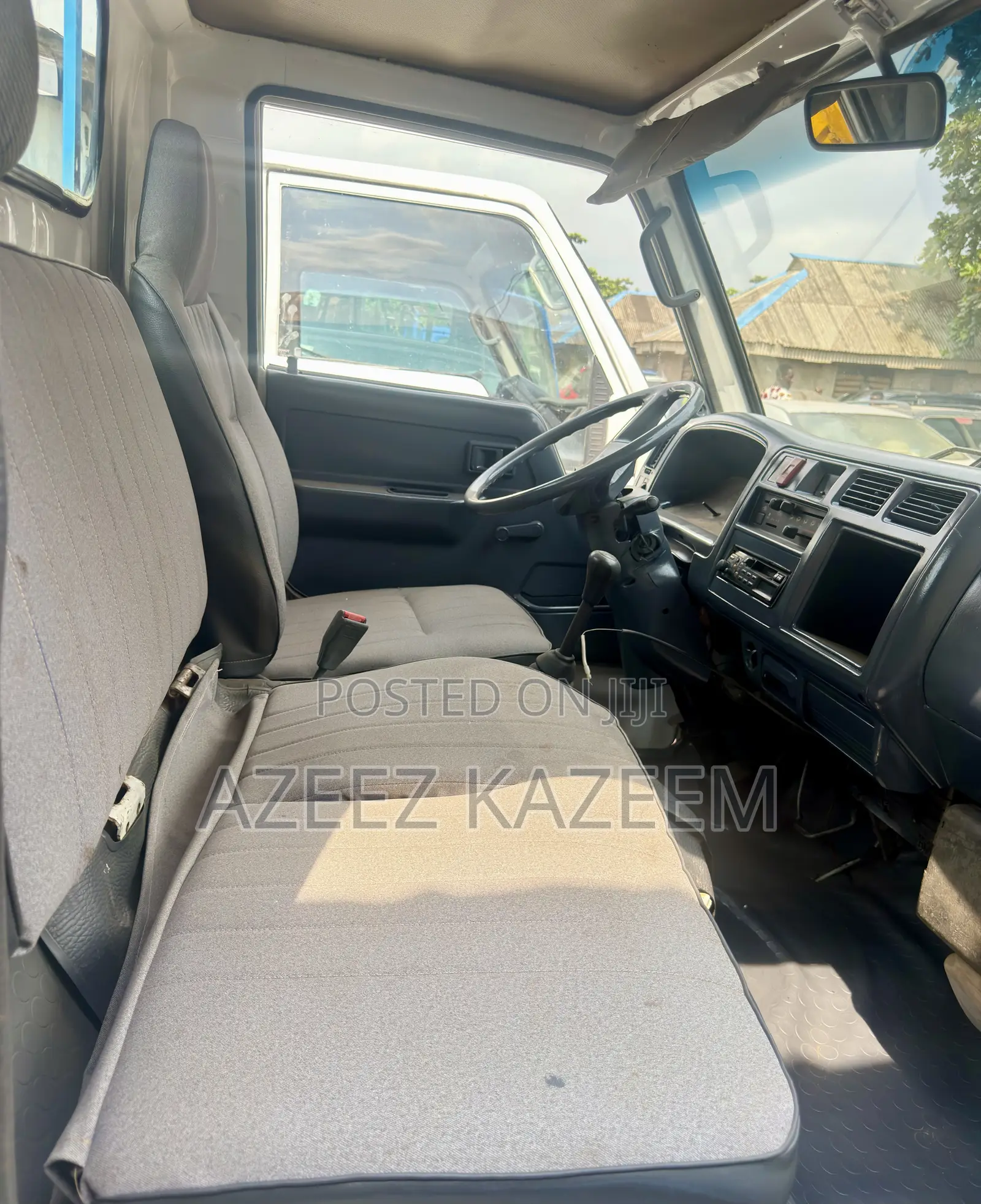 Toyota Dyna 150 New Model Normal Hand 3y (2.4l Petrol)