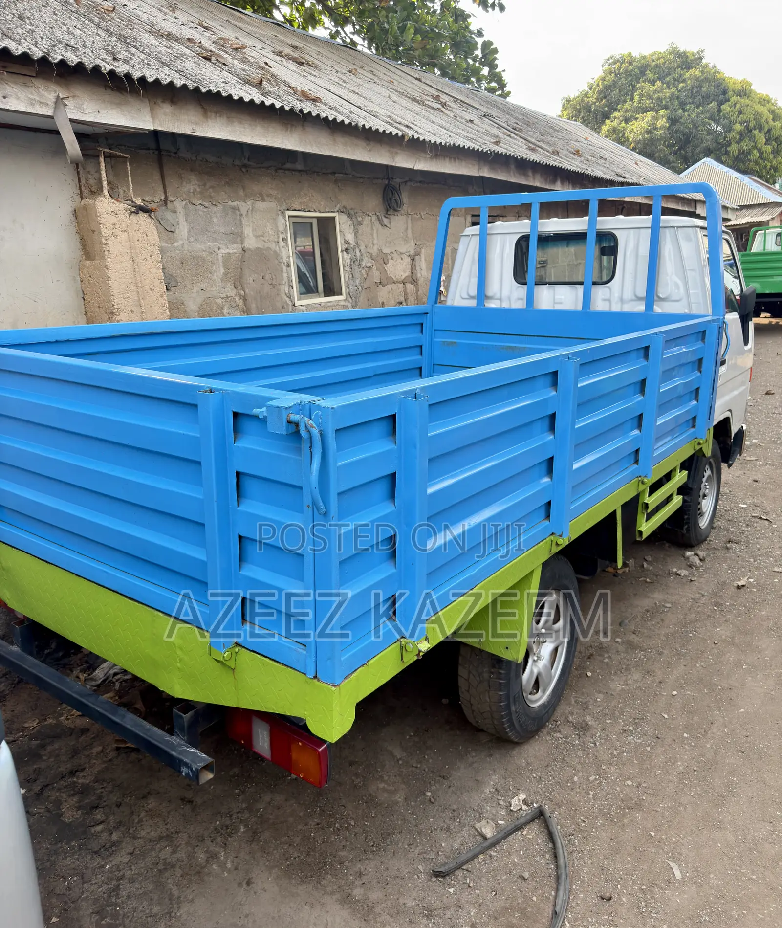 Toyota Dyna 100 (3y 2.4lr Petrol) Registered