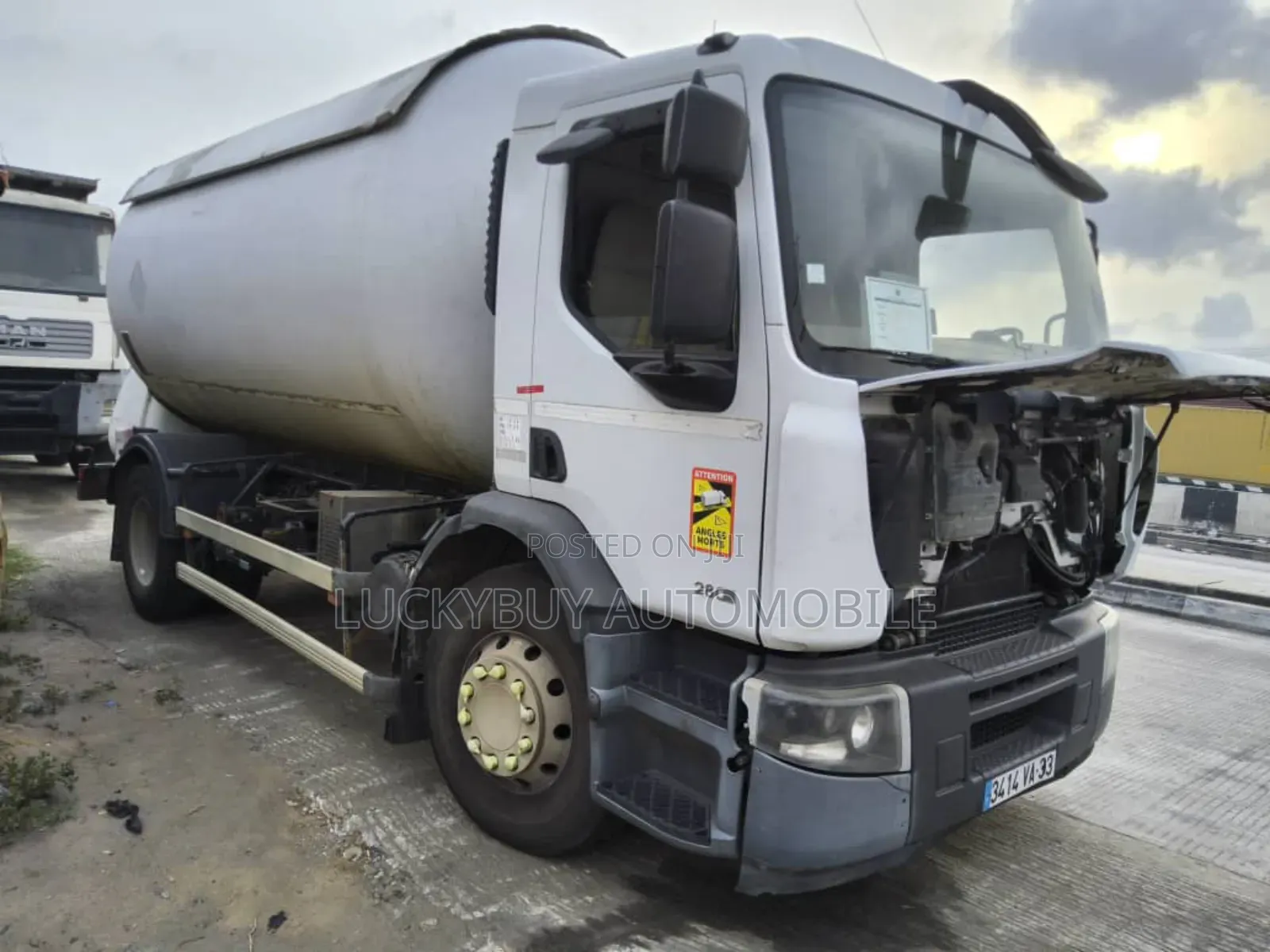 Foreign Used LPG 10.8 Tons Renault Truck