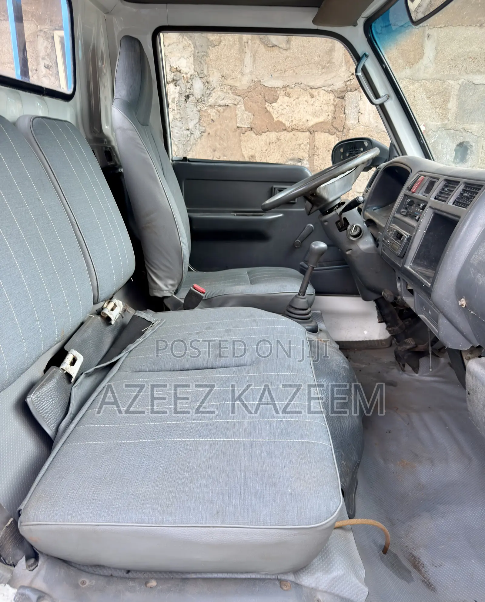 Toyota Dyna 100 (3y 2.4lr Petrol) Registered