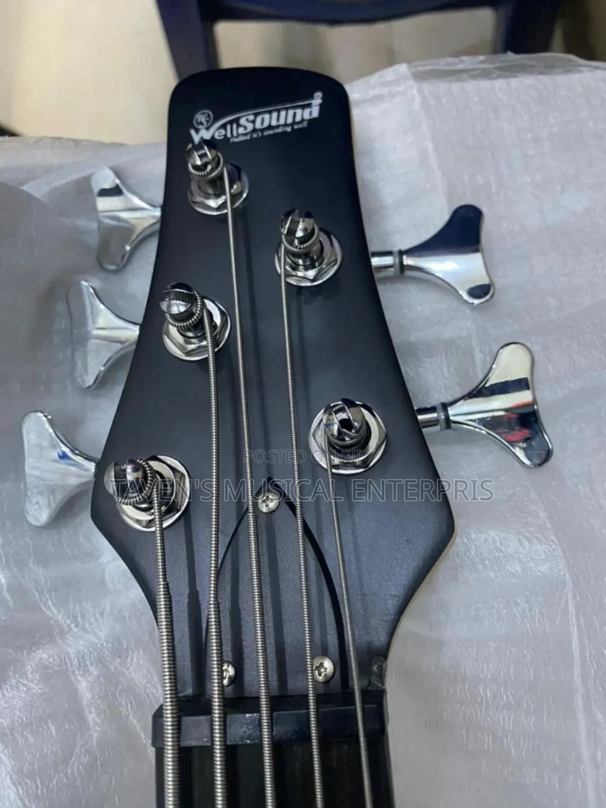 Wellsound Passive Electric Bass Guitar