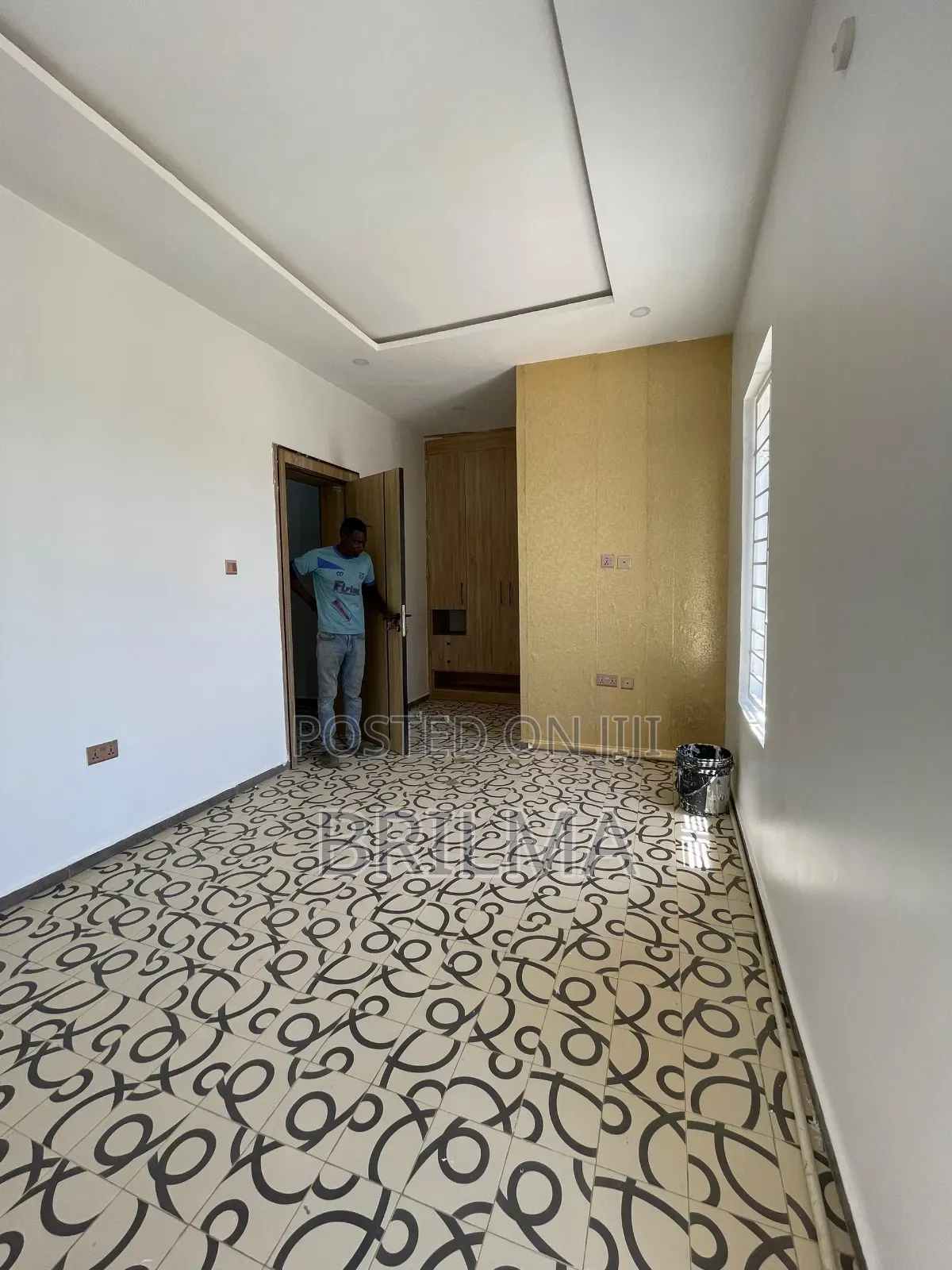 4bdrm Duplex in Life Camp for sale