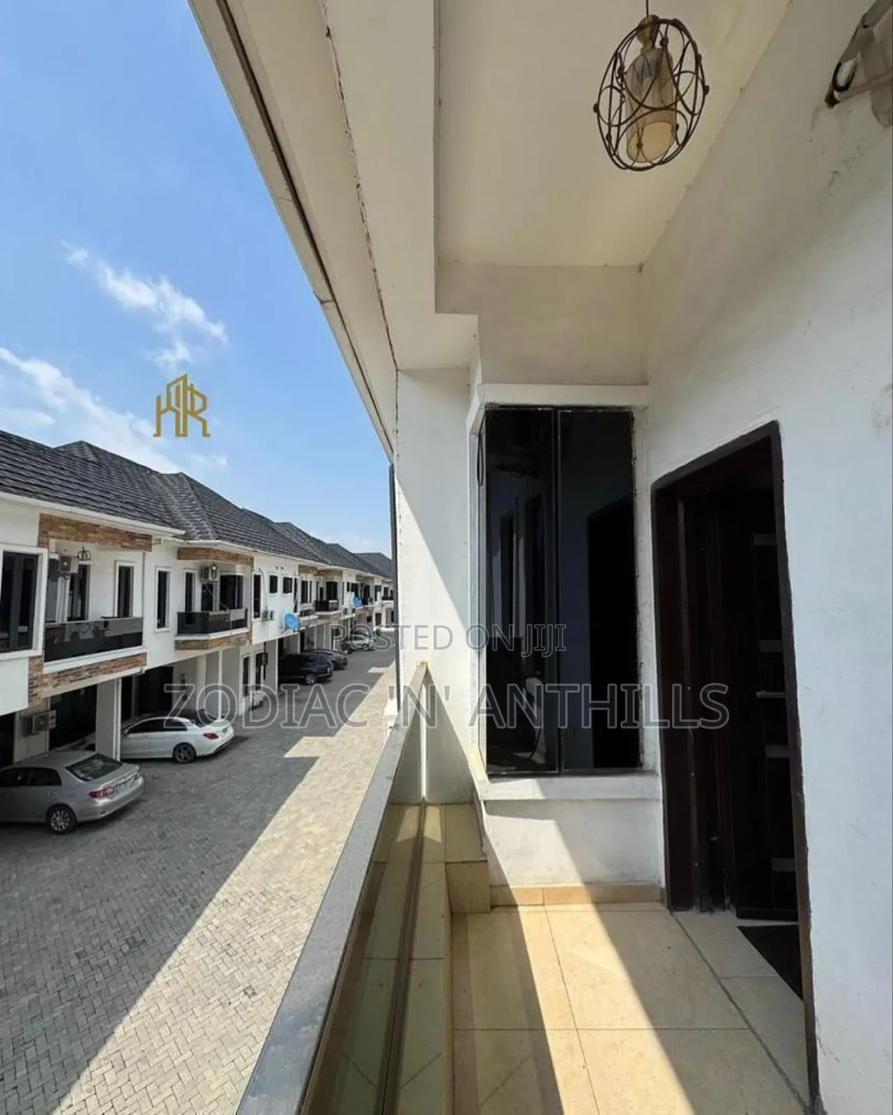 Furnished 4bdrm Duplex in Victoria Garden for sale