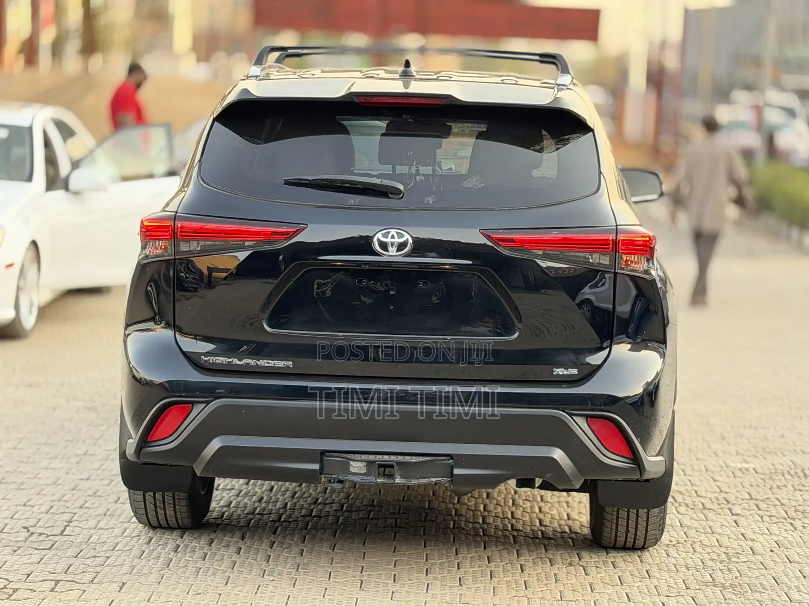 Toyota Highlander XLE 2021 Black