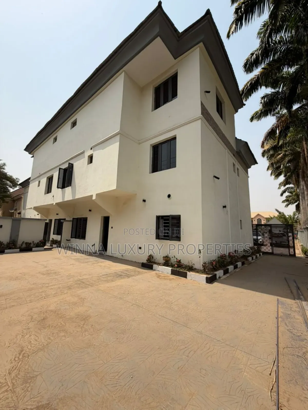 4bdrm Duplex in Gudu for sale