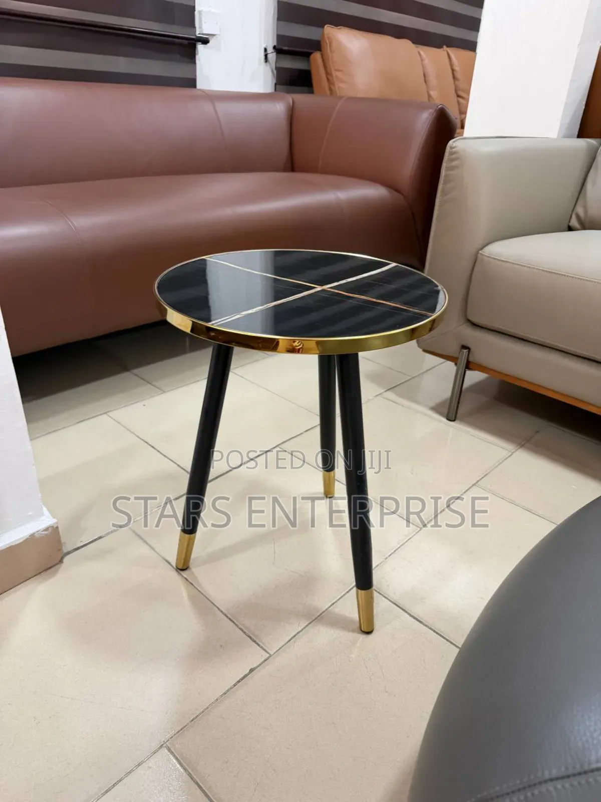Side Stool / Corner Stool