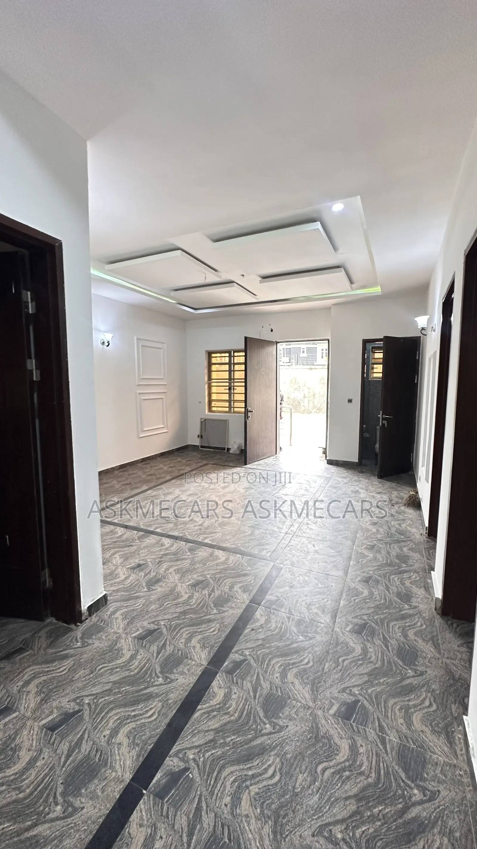2bdrm Room & Parlour in Chevron for rent