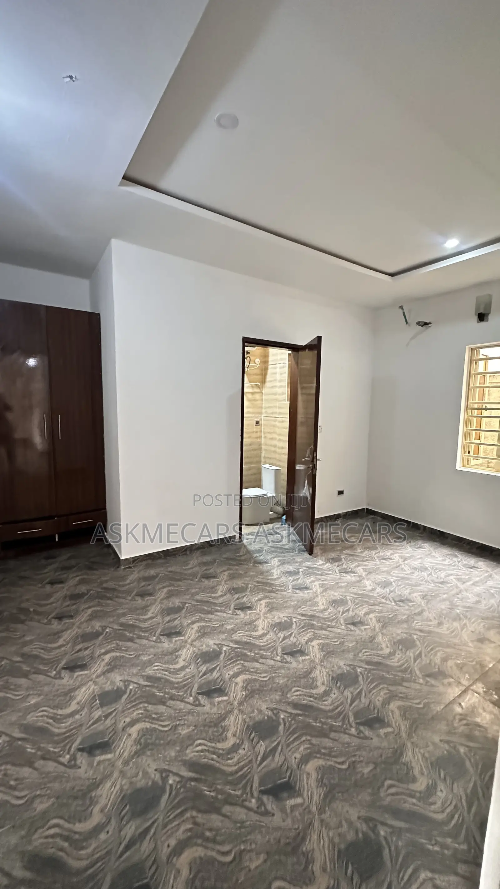 2bdrm Room & Parlour in Chevron for rent