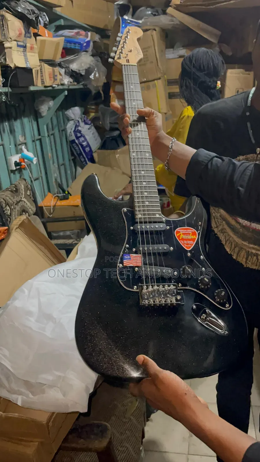 Fender Stratocaster Electric Guitar – Sparkle Black Metallic