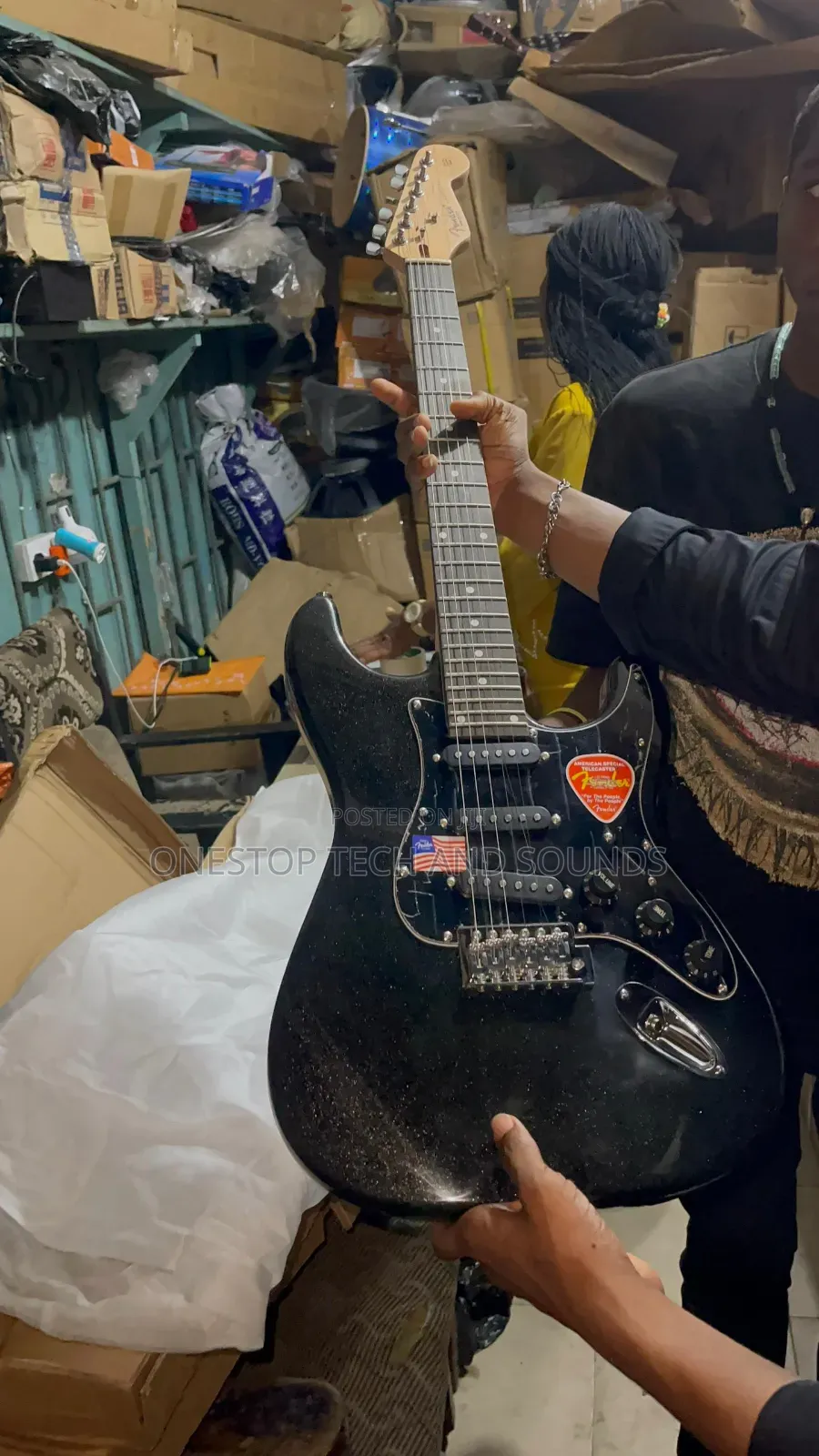 Fender Stratocaster Electric Guitar – Sparkle Black Metallic
