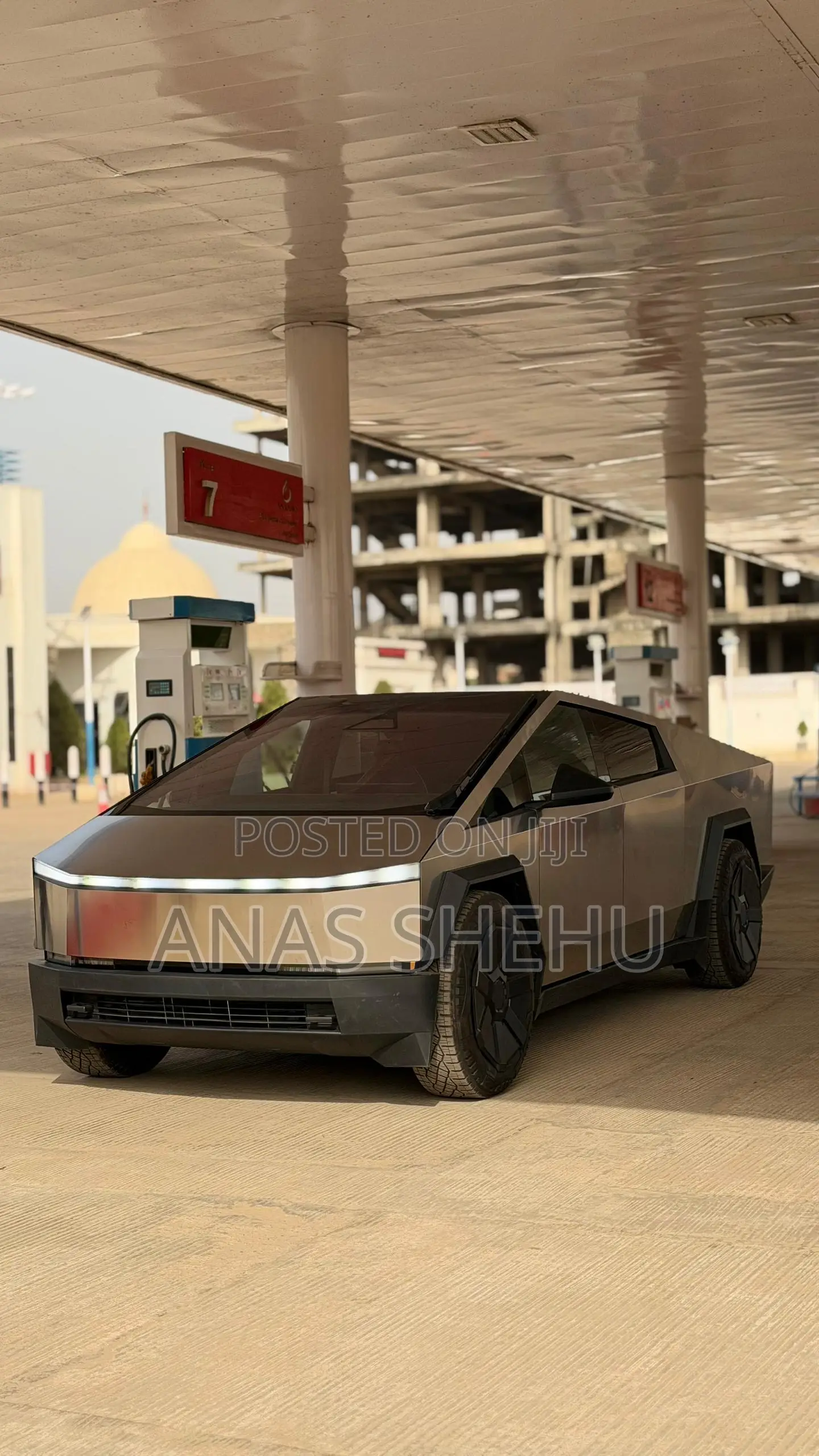 New Tesla Cybertruck Cyberbeast AWD 2025 Silver