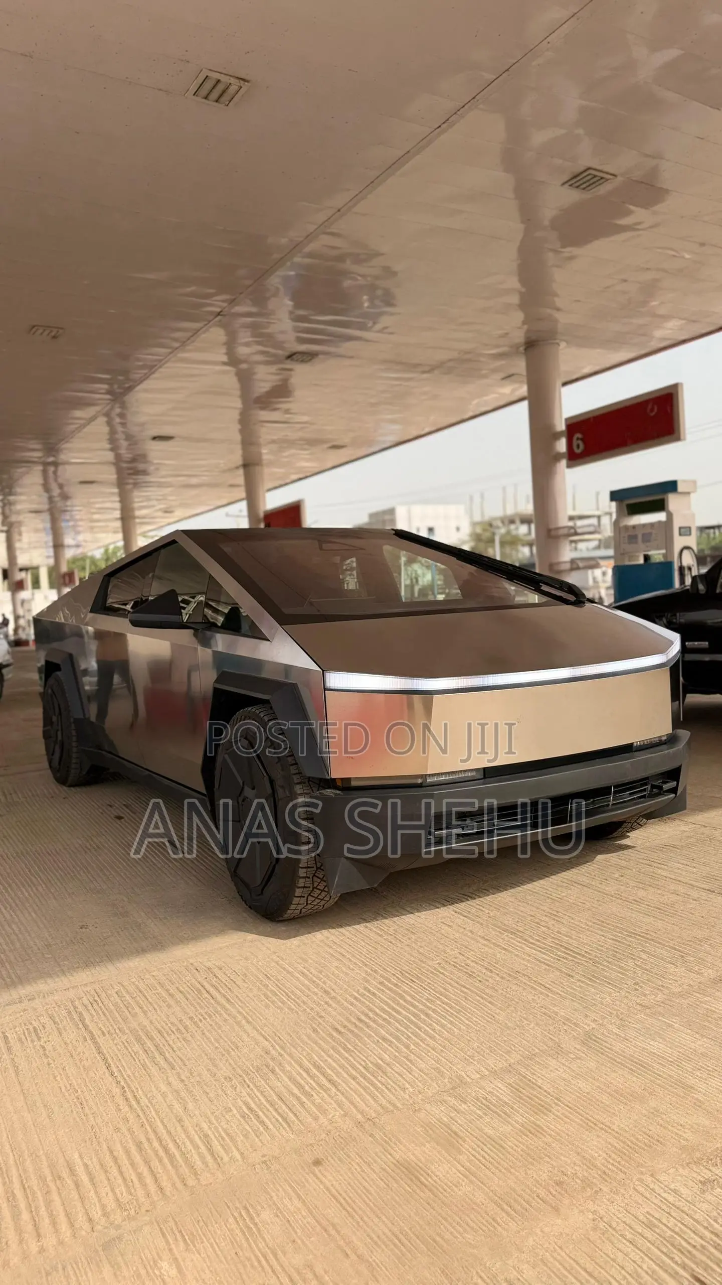 New Tesla Cybertruck Cyberbeast AWD 2025 Silver