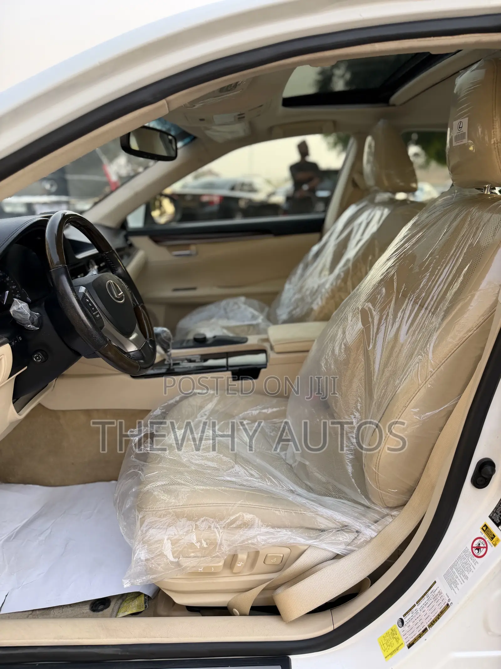 Lexus ES 350 FWD 2015 White