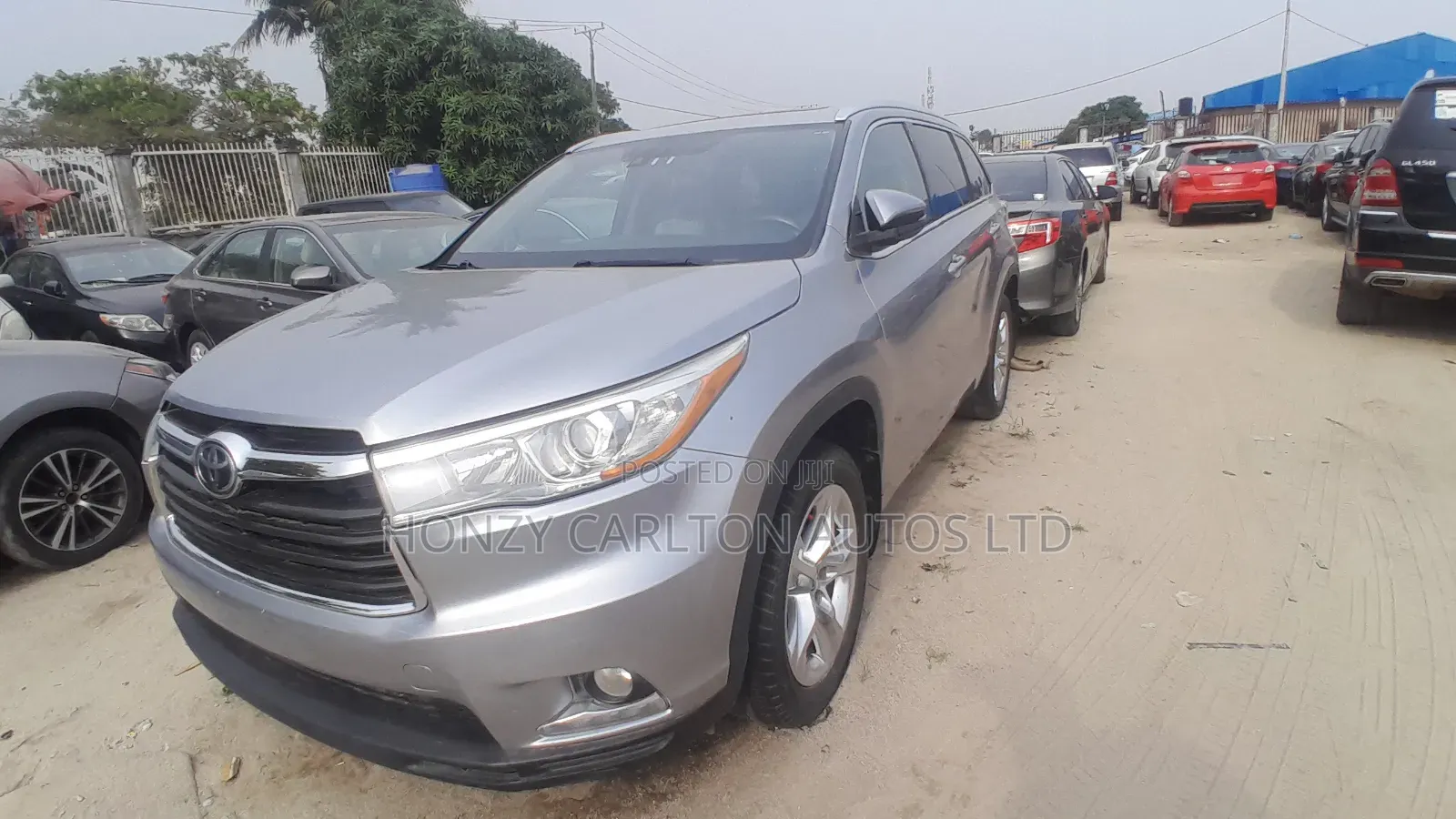 Toyota Highlander XLE V6 4x2 (3.5L 6cyl 6A) 2016 Silver