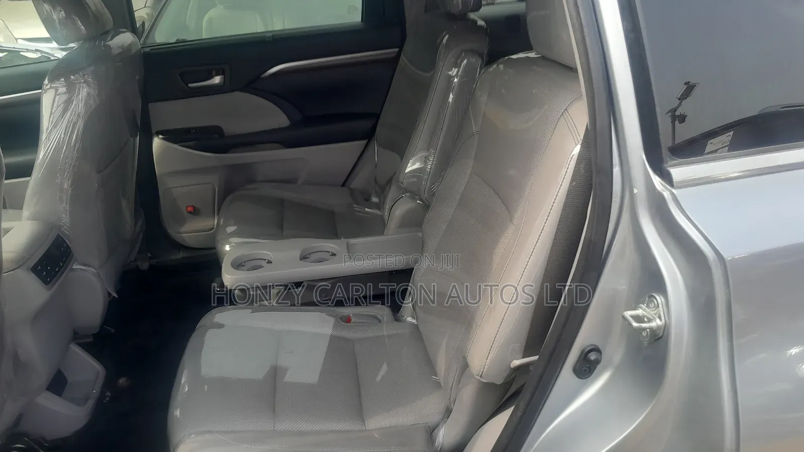 Toyota Highlander XLE V6 4x2 (3.5L 6cyl 6A) 2016 Silver