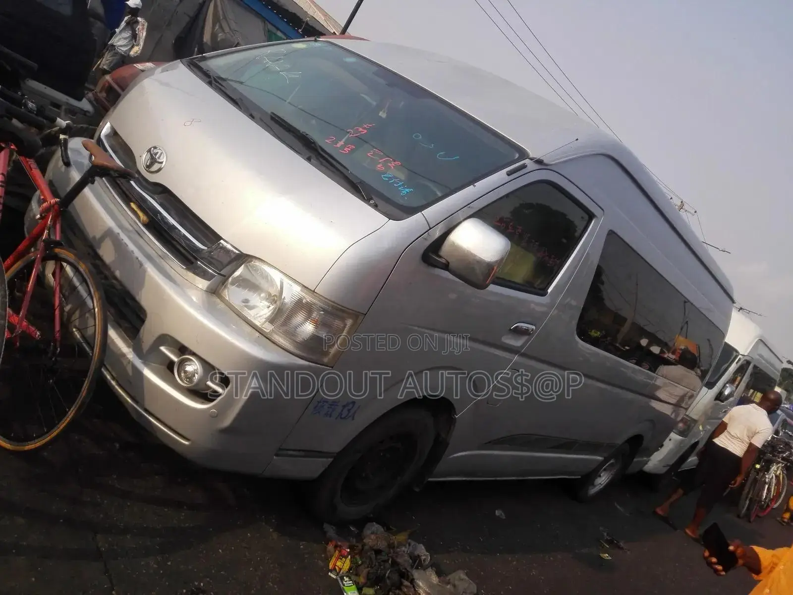 Toyota HiAce 2014 Silver