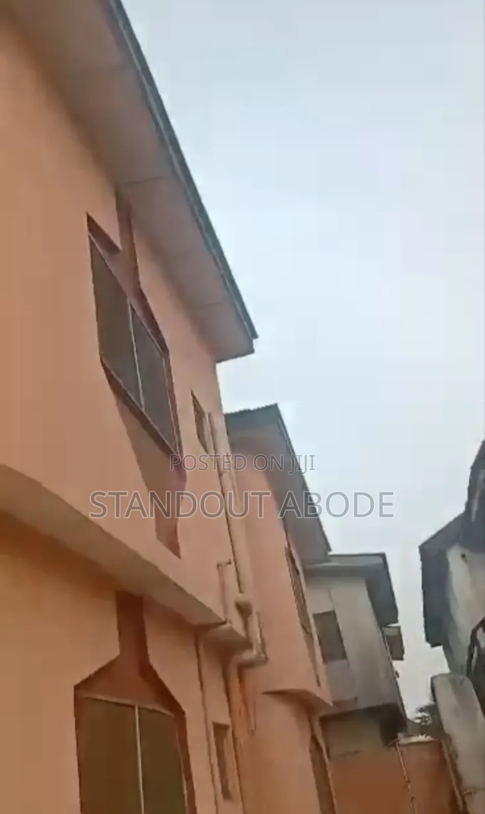 3bdrm Block of Flats in In Mini Estate for sale