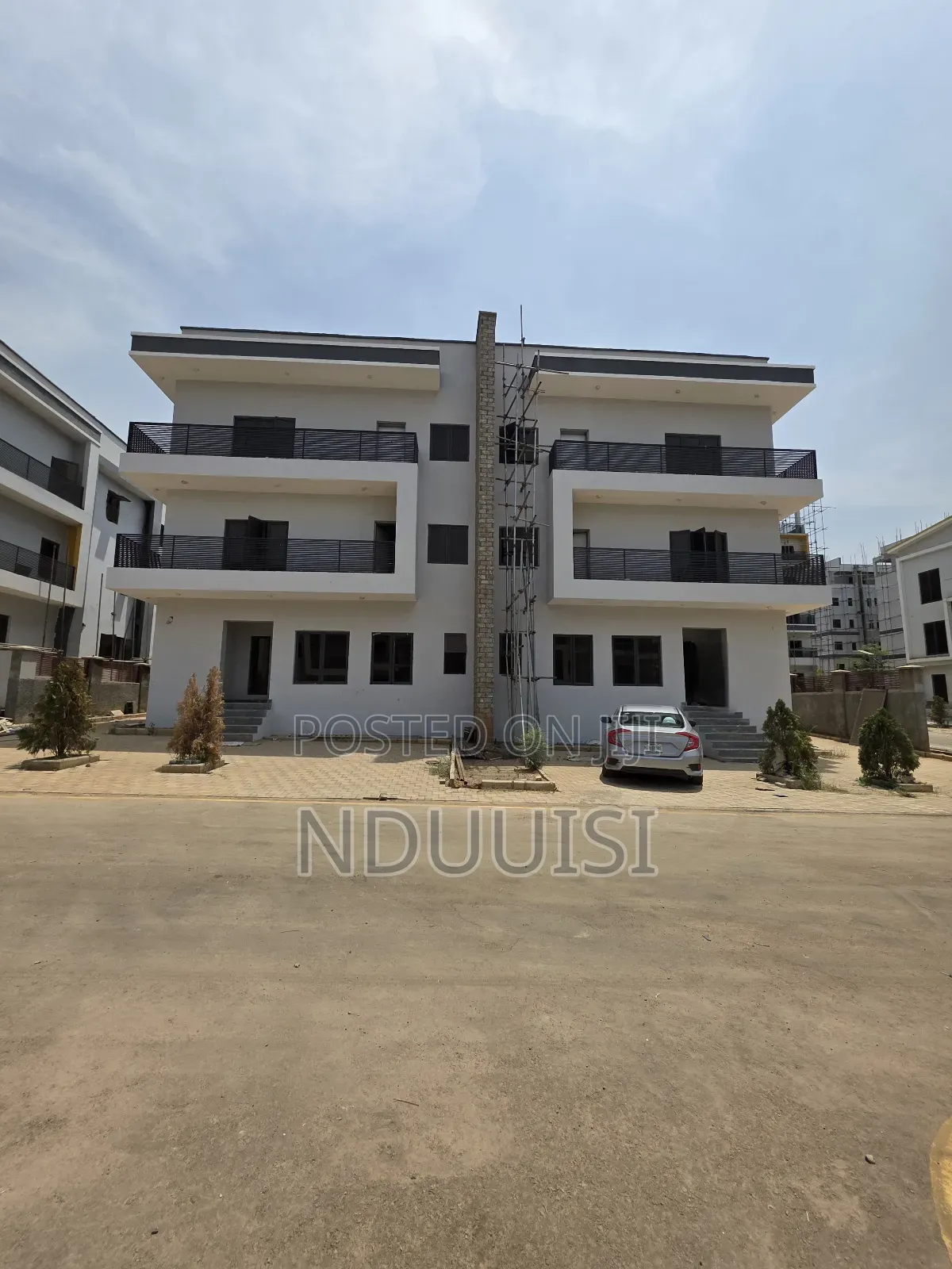 4bdrm Duplex in Cosgrove Katampe for sale