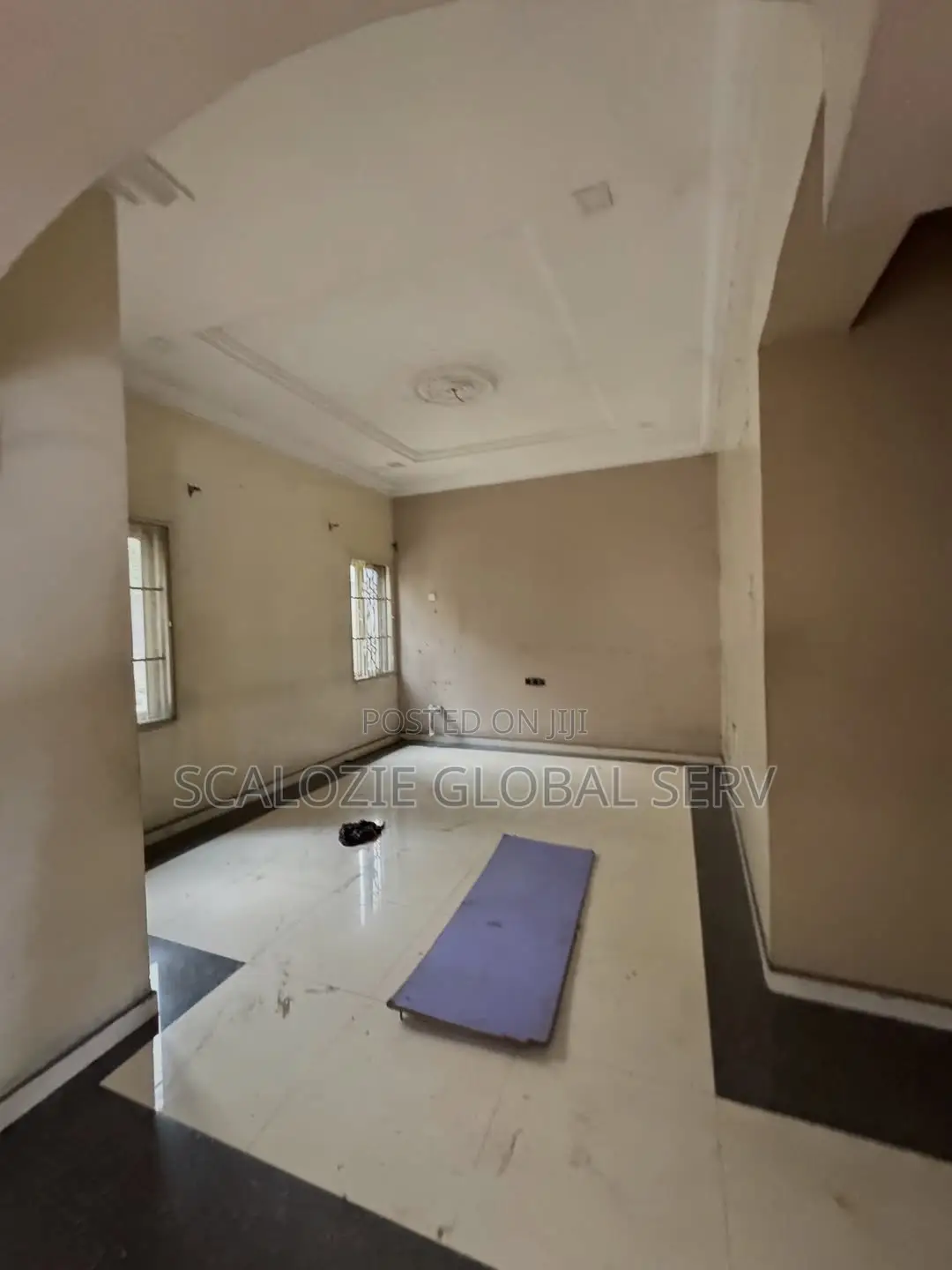 6bdrm Duplex in Abacha Rd, G.R.A for sale