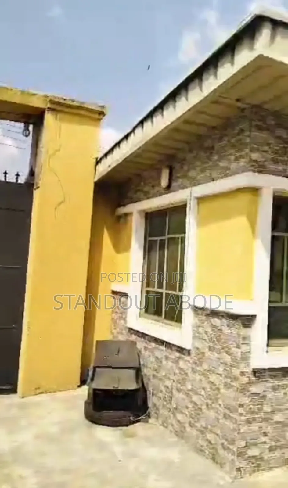 6bdrm Block of Flats in Good Location, Abule Egba for sale