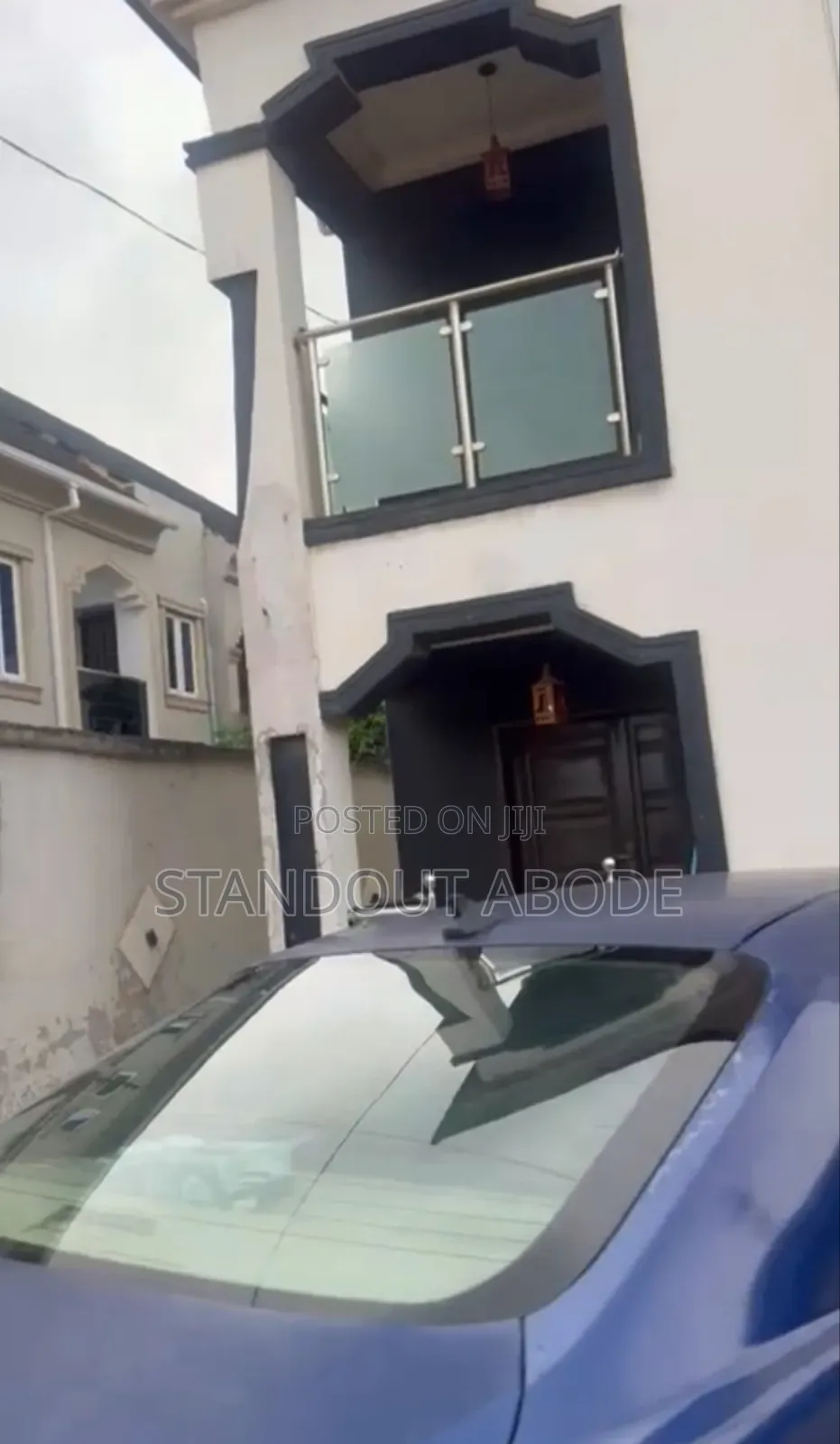 4bdrm Duplex in Off Aparadija Road for sale