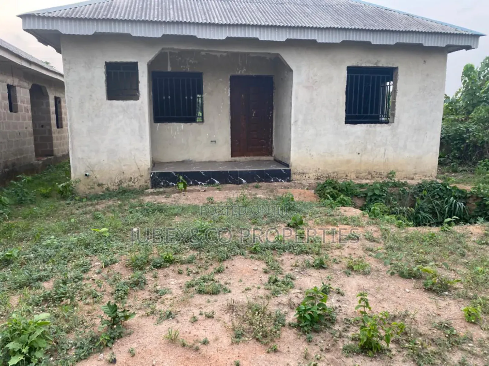 2bdrm Bungalow in Ilogbo Sango Ota for sale