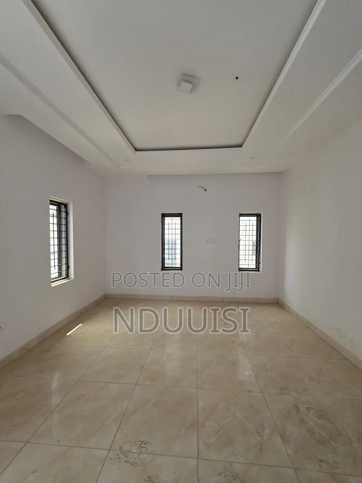 5bdrm Duplex in Mabushi for sale