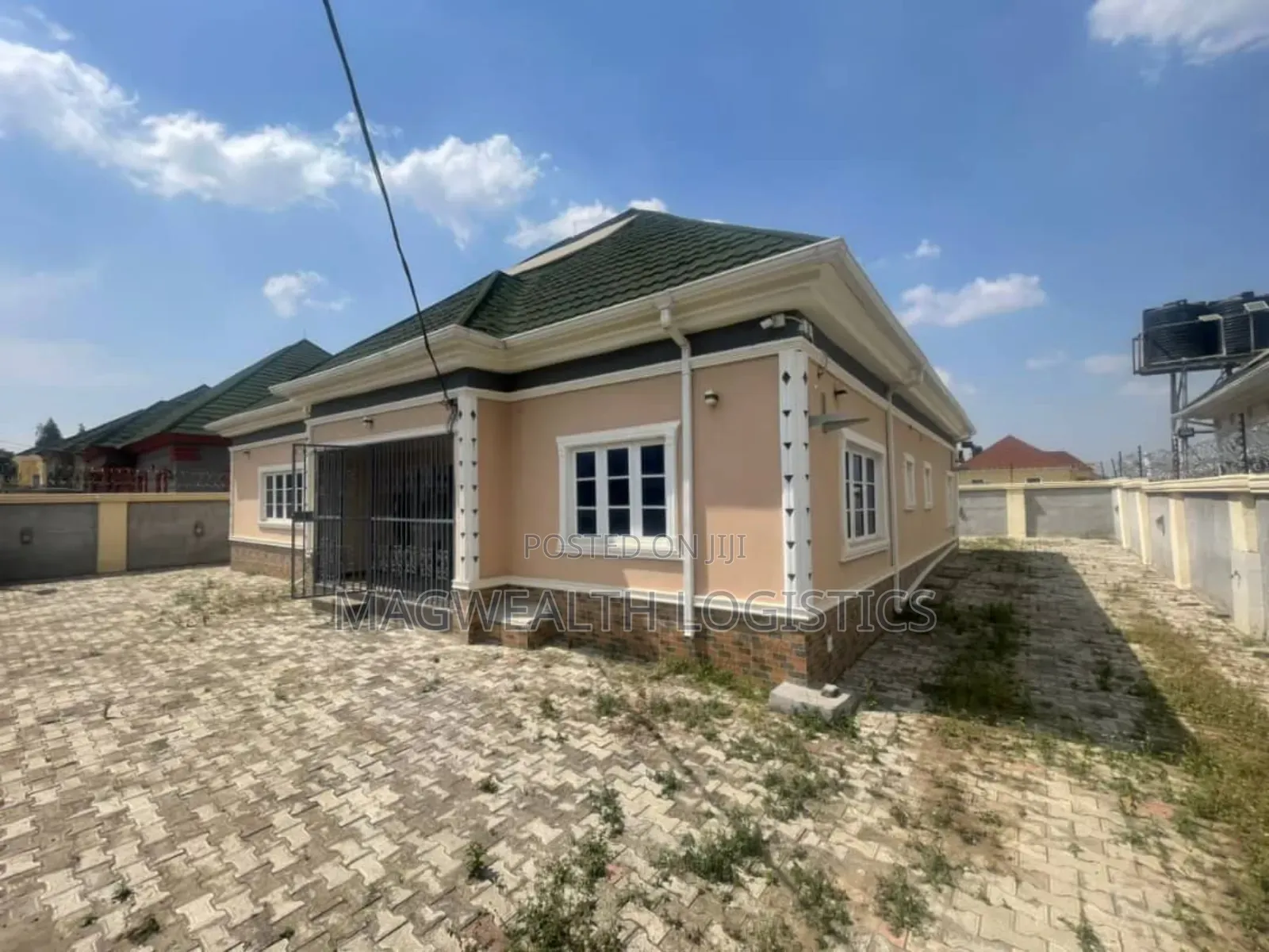 4bdrm Bungalow in Sabon Lugbe for sale