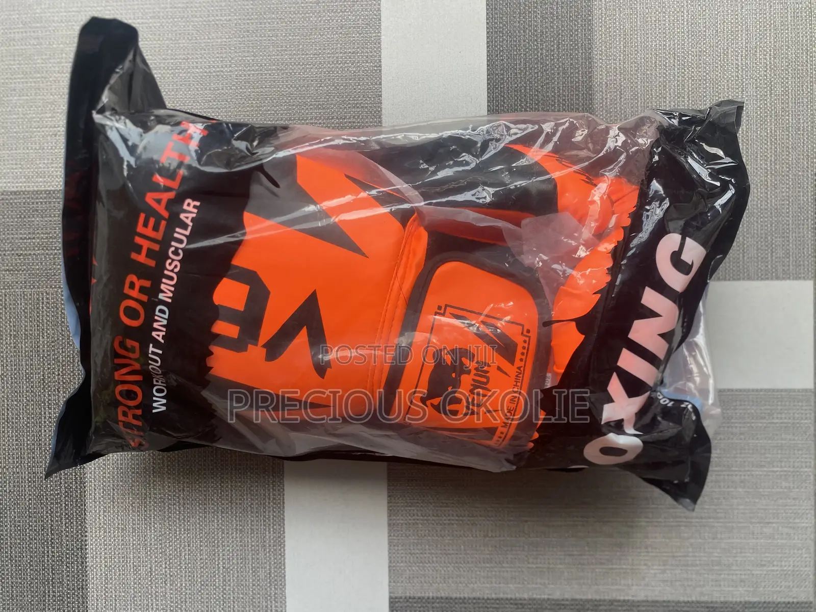 Venum Elite Boxing Glove