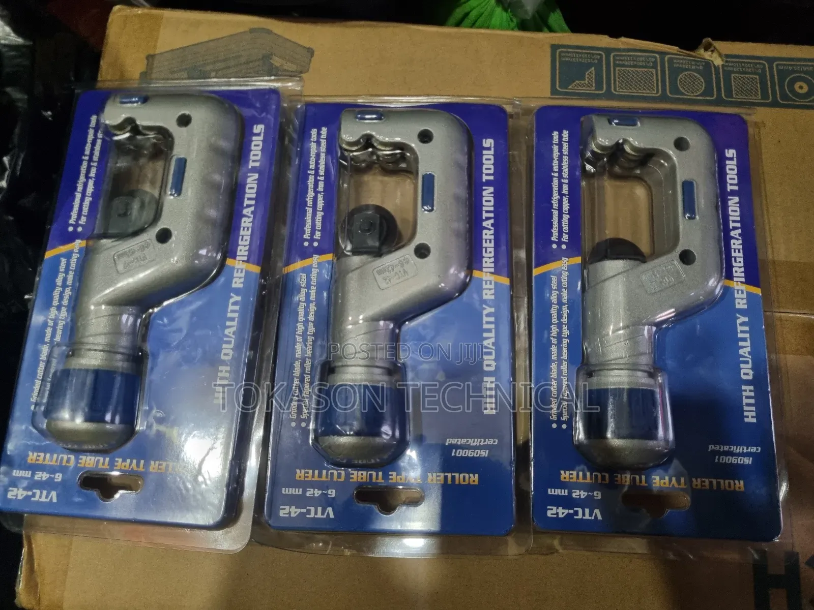 VTC-42 Roller Type Tube Cutter.