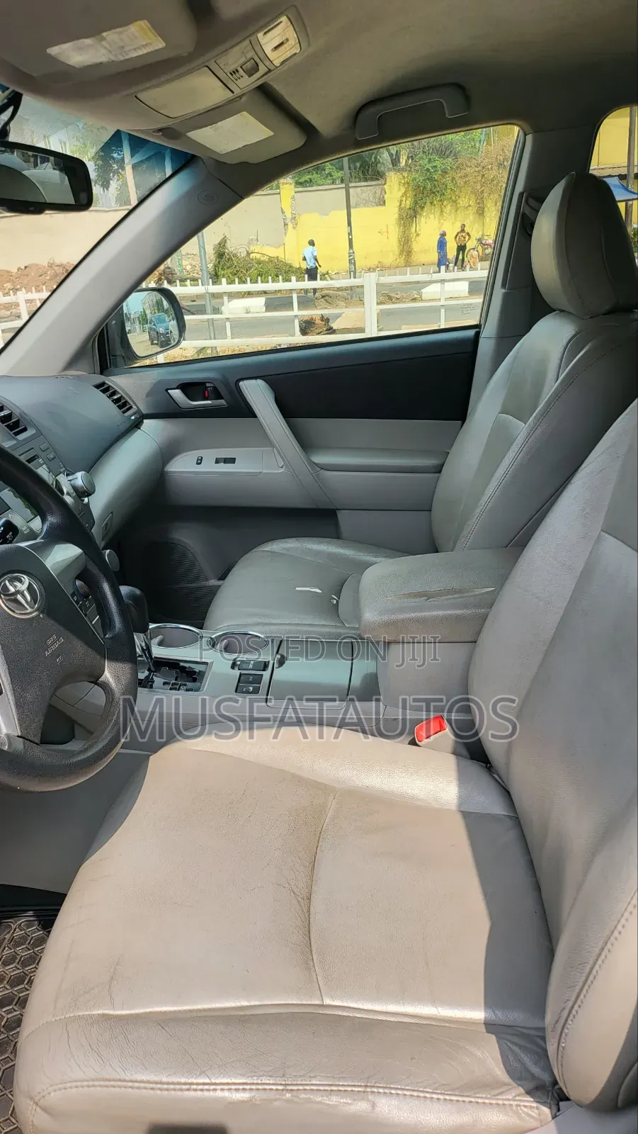 Toyota Highlander Limited 3.5l 4WD 2013 Gray