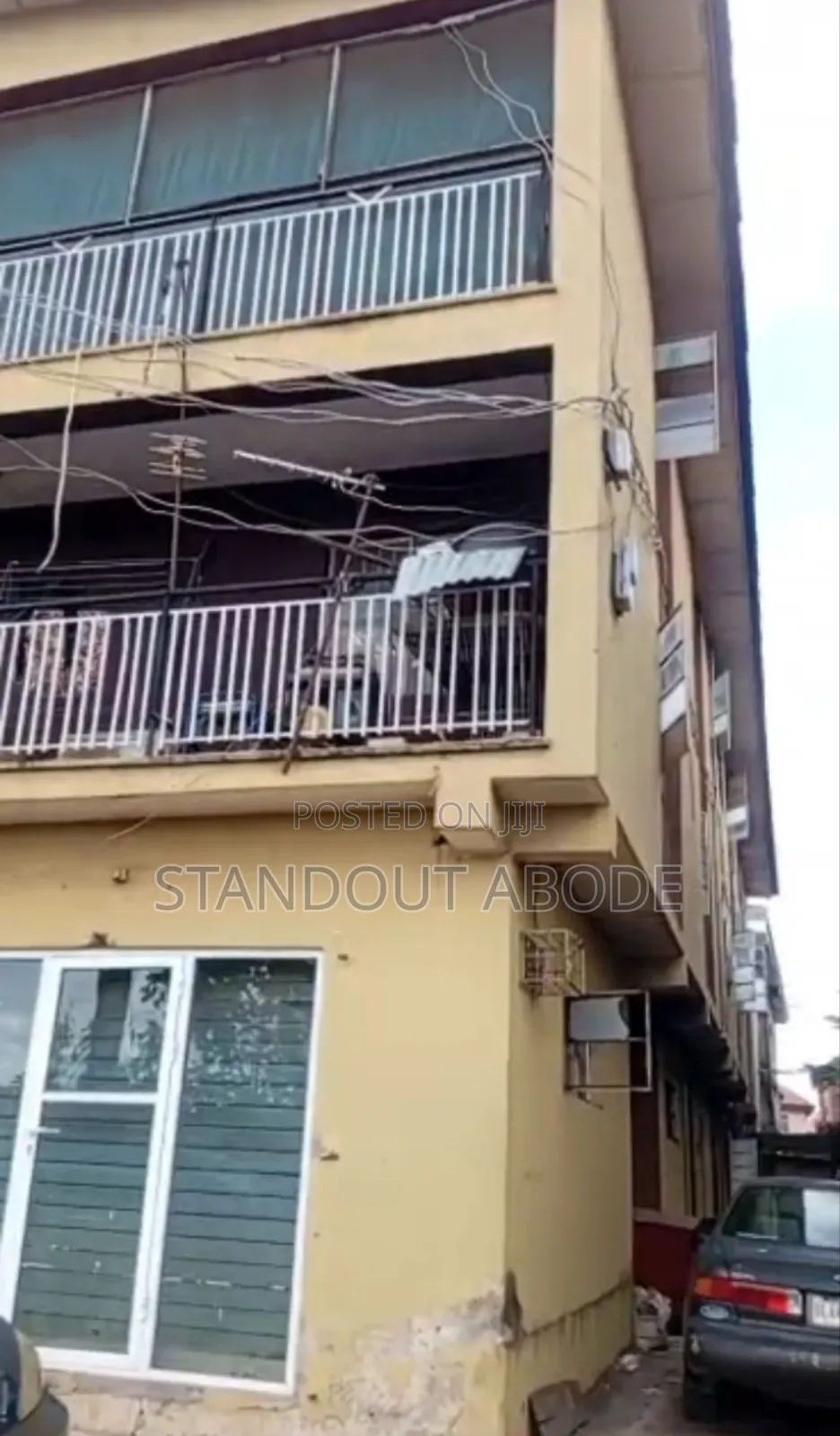 3bdrm Block of Flats in Secure Location, Akowonjo for sale