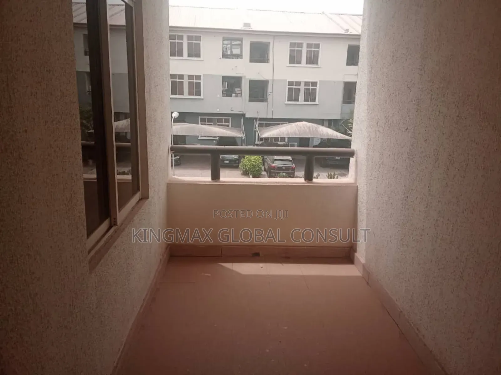 3bdrm Block of Flats in Wuse Zone 4 Abuj for sale