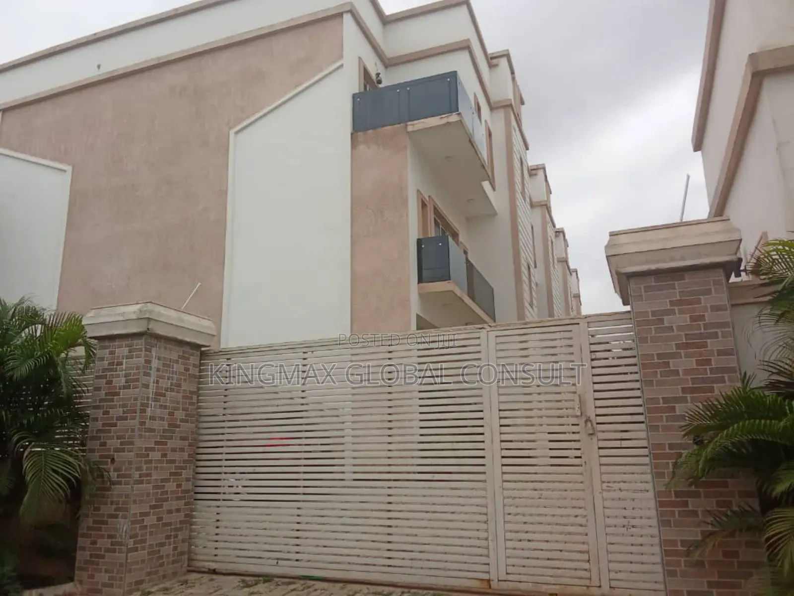 4bdrm Townhouse/Terrace in Area 11 for sale