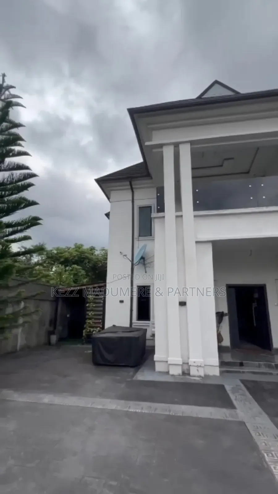 5bdrm Duplex in Majestic Estate ,, New Layout for sale