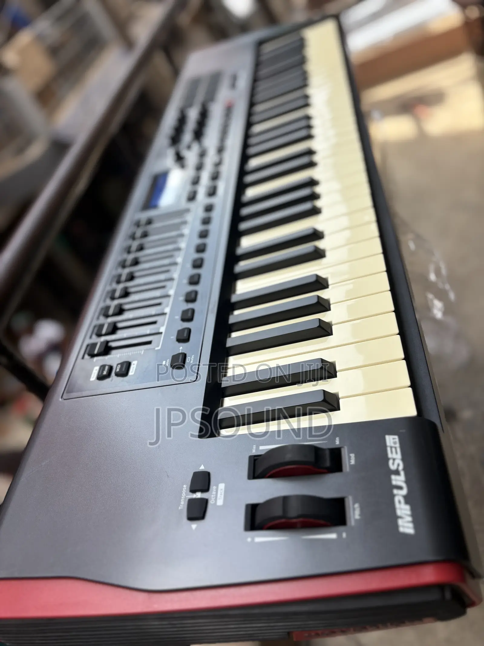 Novation Impulse 5 Octave