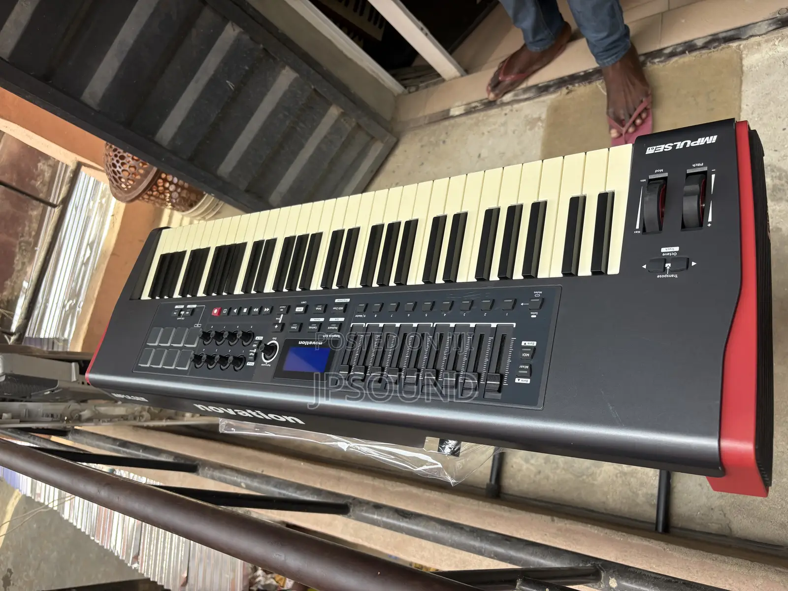 Novation Impulse 5 Octave