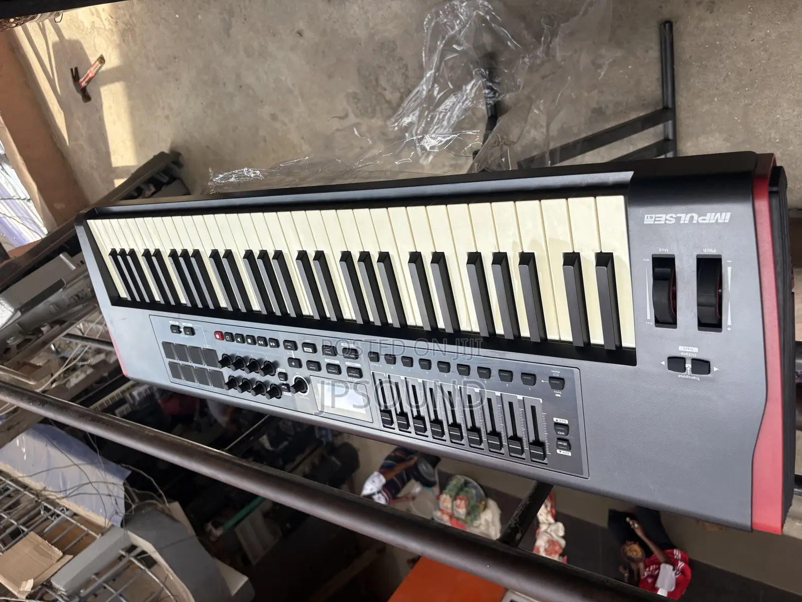 Novation Impulse 5 Octave