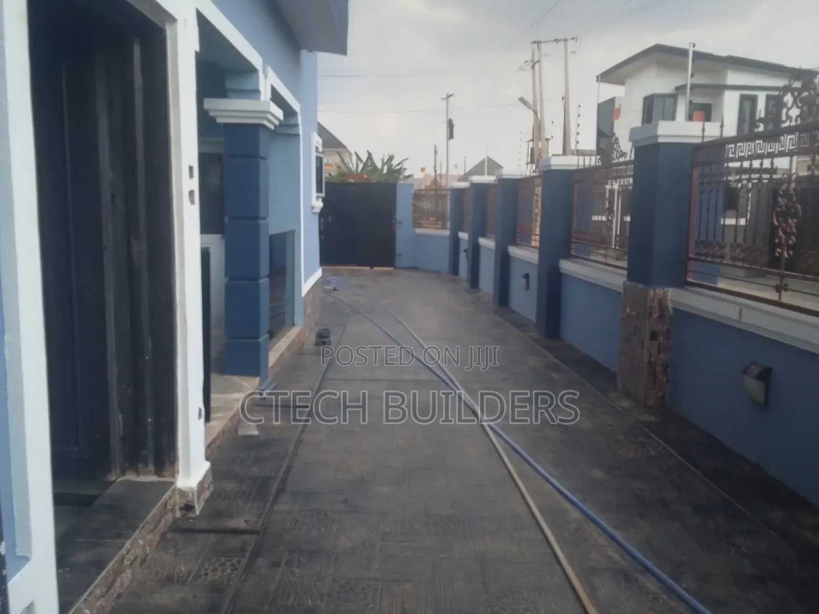 3bdrm Block of Flats in Benin City for rent