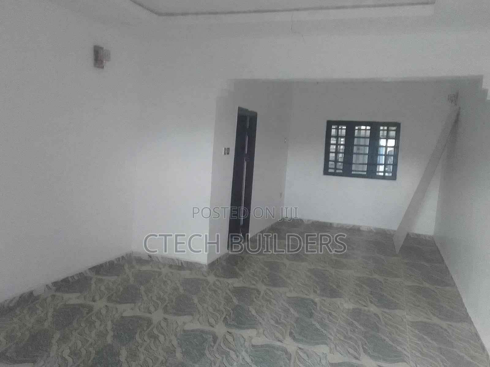 3bdrm Block of Flats in Benin City for rent