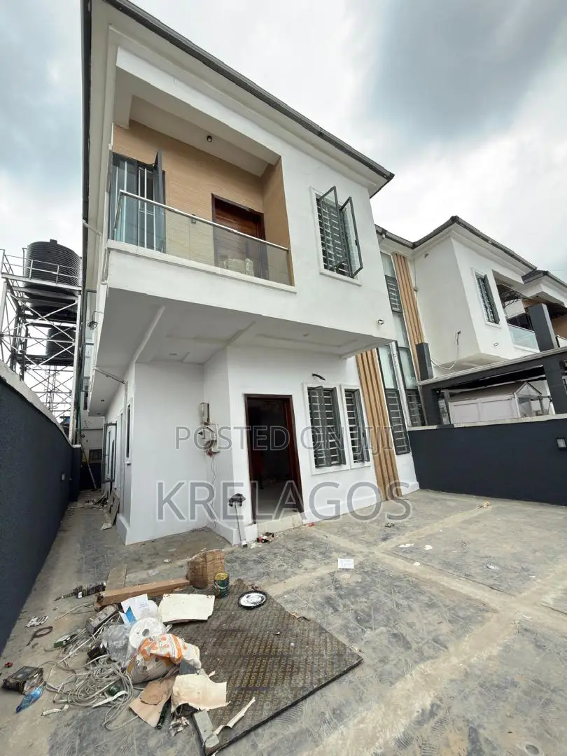 4bdrm Duplex in Ikota for sale