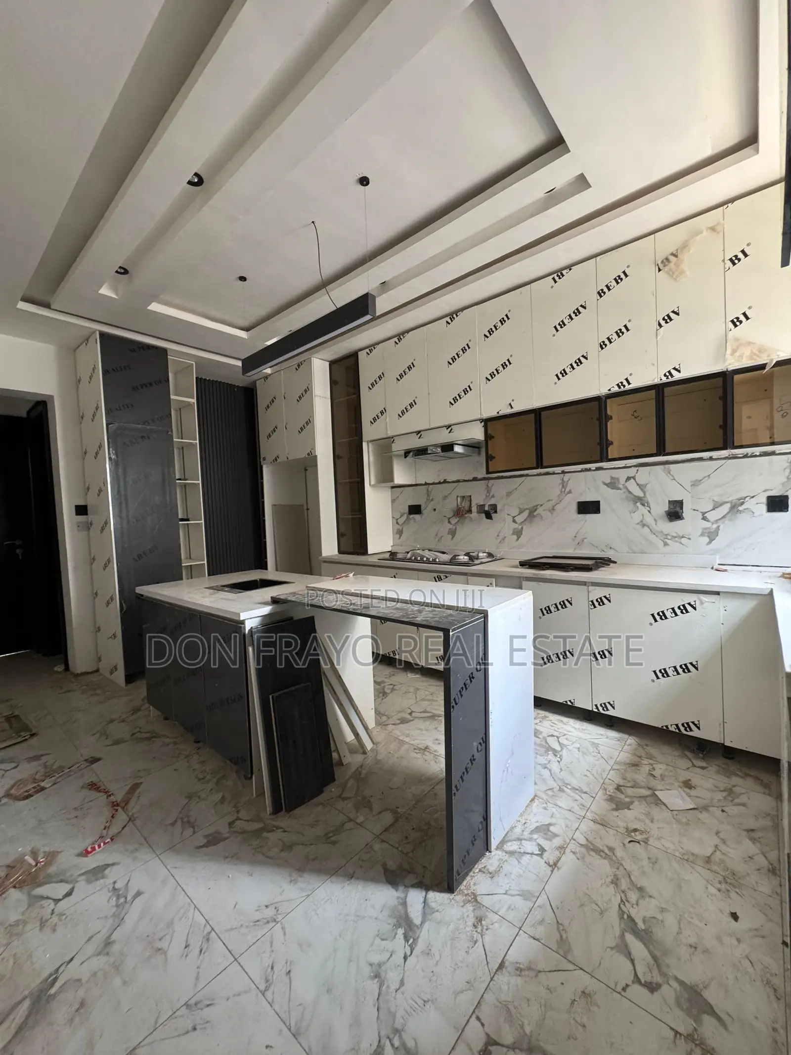 4bdrm Duplex in Jericho Gra for sale