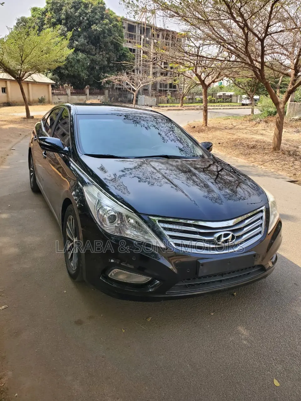 Hyundai Grandeur 2.2 CRDi 2012 Matt Black