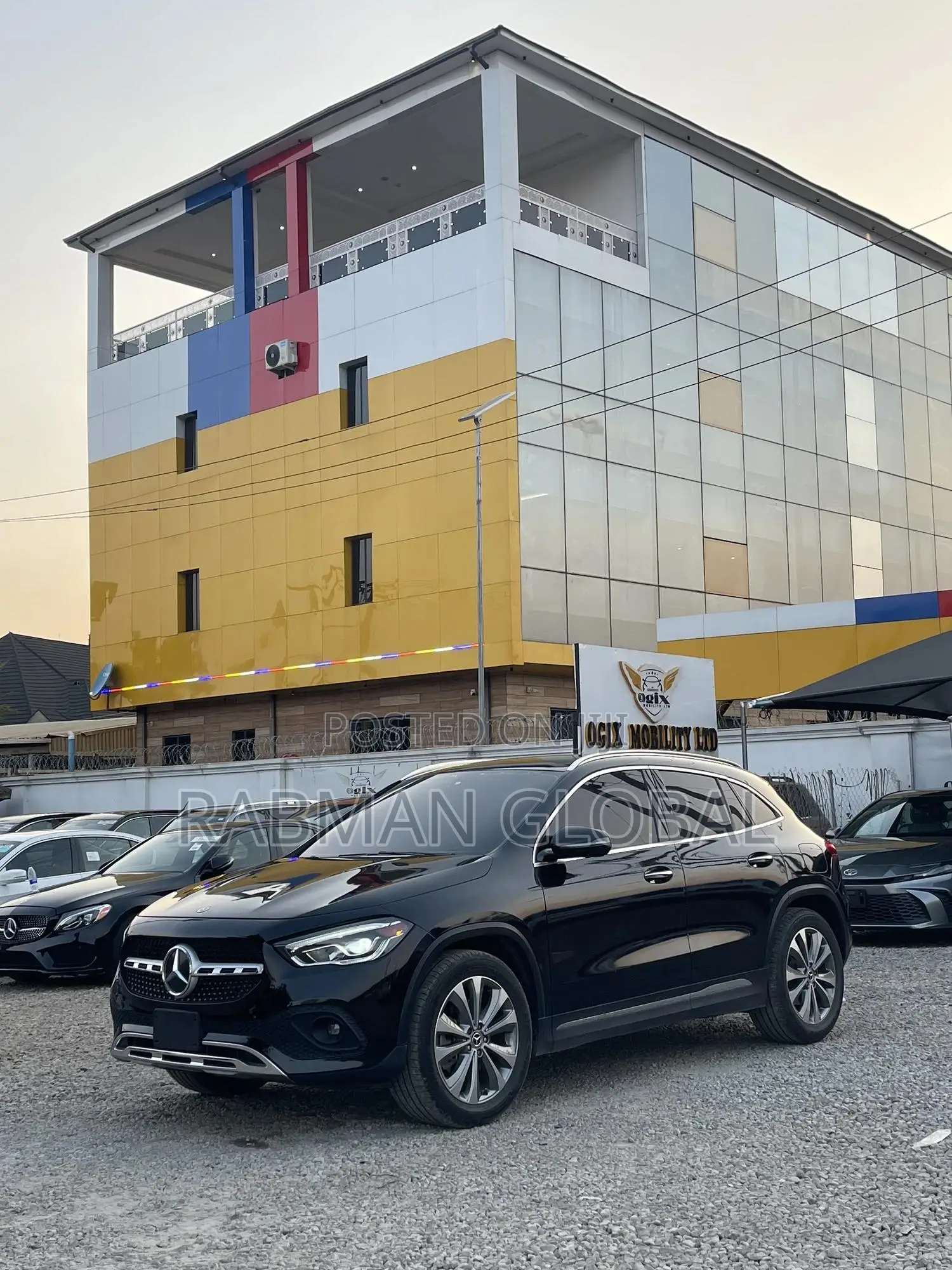 Mercedes-Benz GLA 250 2021 Black