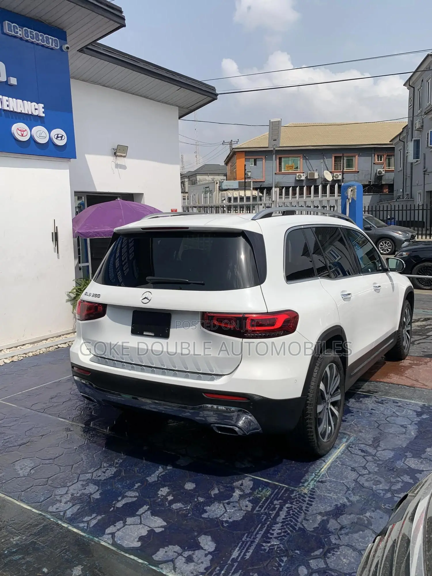 Mercedes-Benz GLB-Class 2022 White