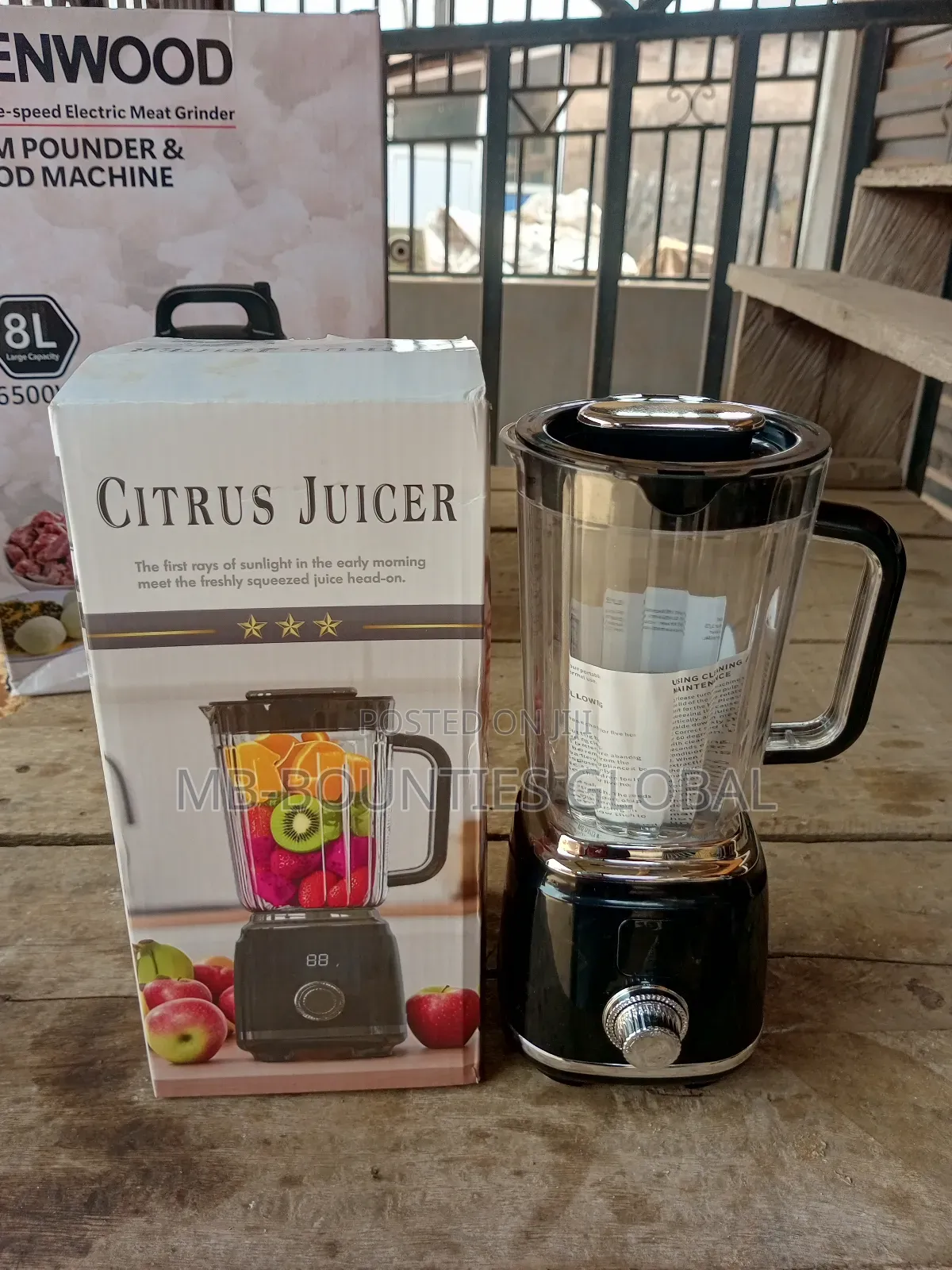 Rechargeable Fruit Blender Citrus Juicer Smoothie Maker
