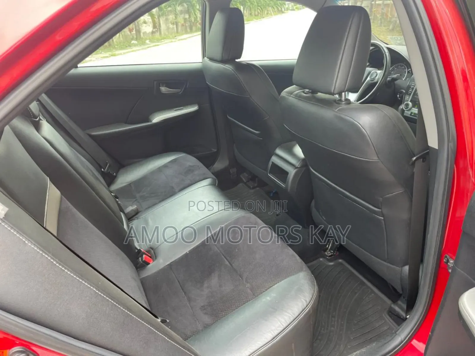 Toyota Camry SE V6 4dr Sedan (3.5L 6cyl 6A) 2012 Red