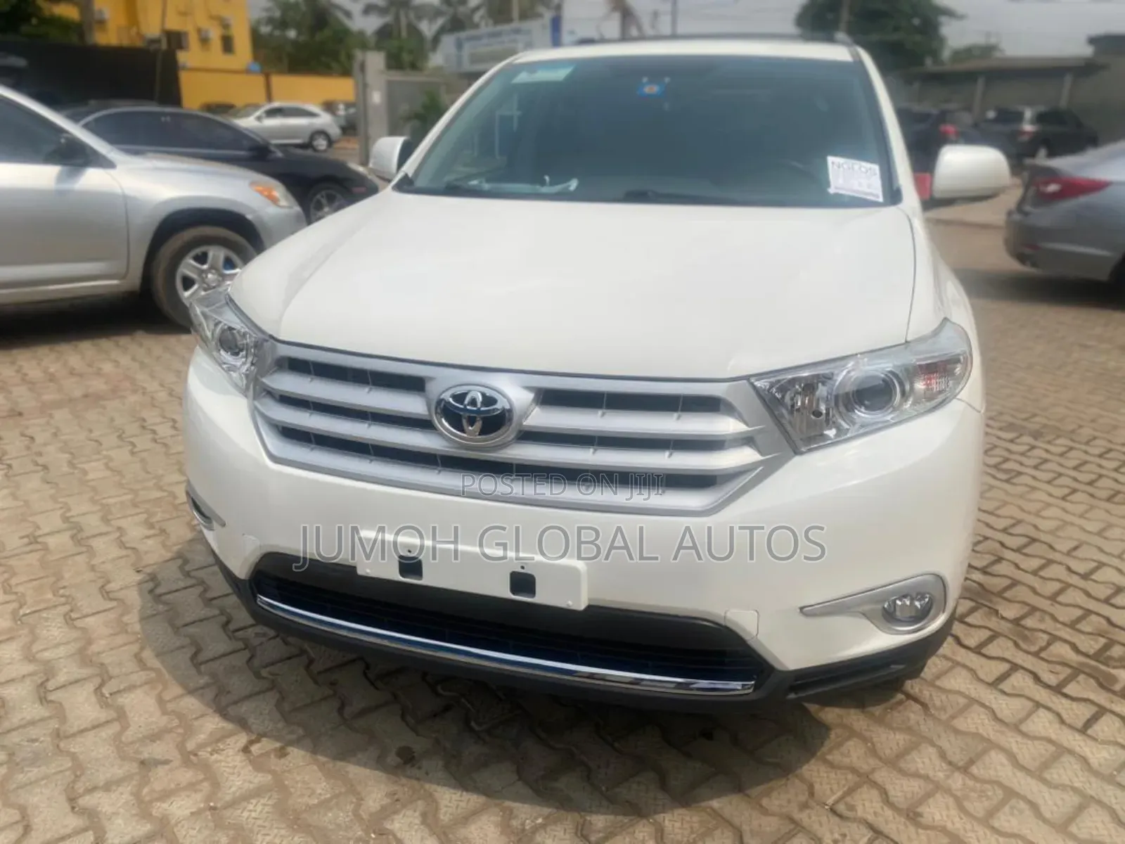 Toyota Highlander Limited 2012 White