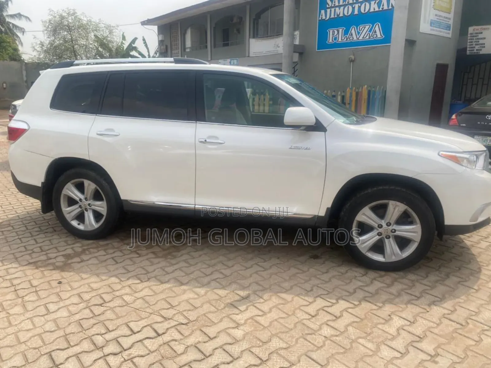 Toyota Highlander Limited 2012 White