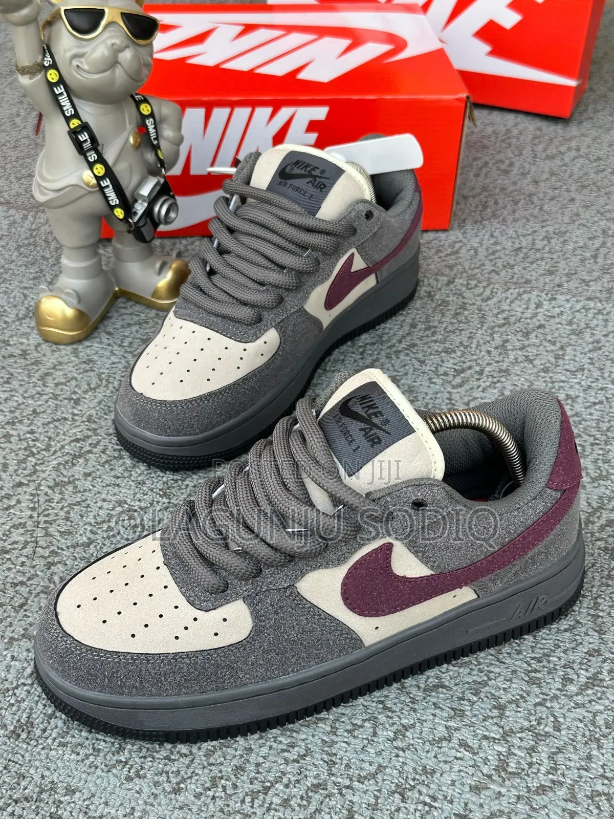 Original Nike Air Force 1 Sneakers